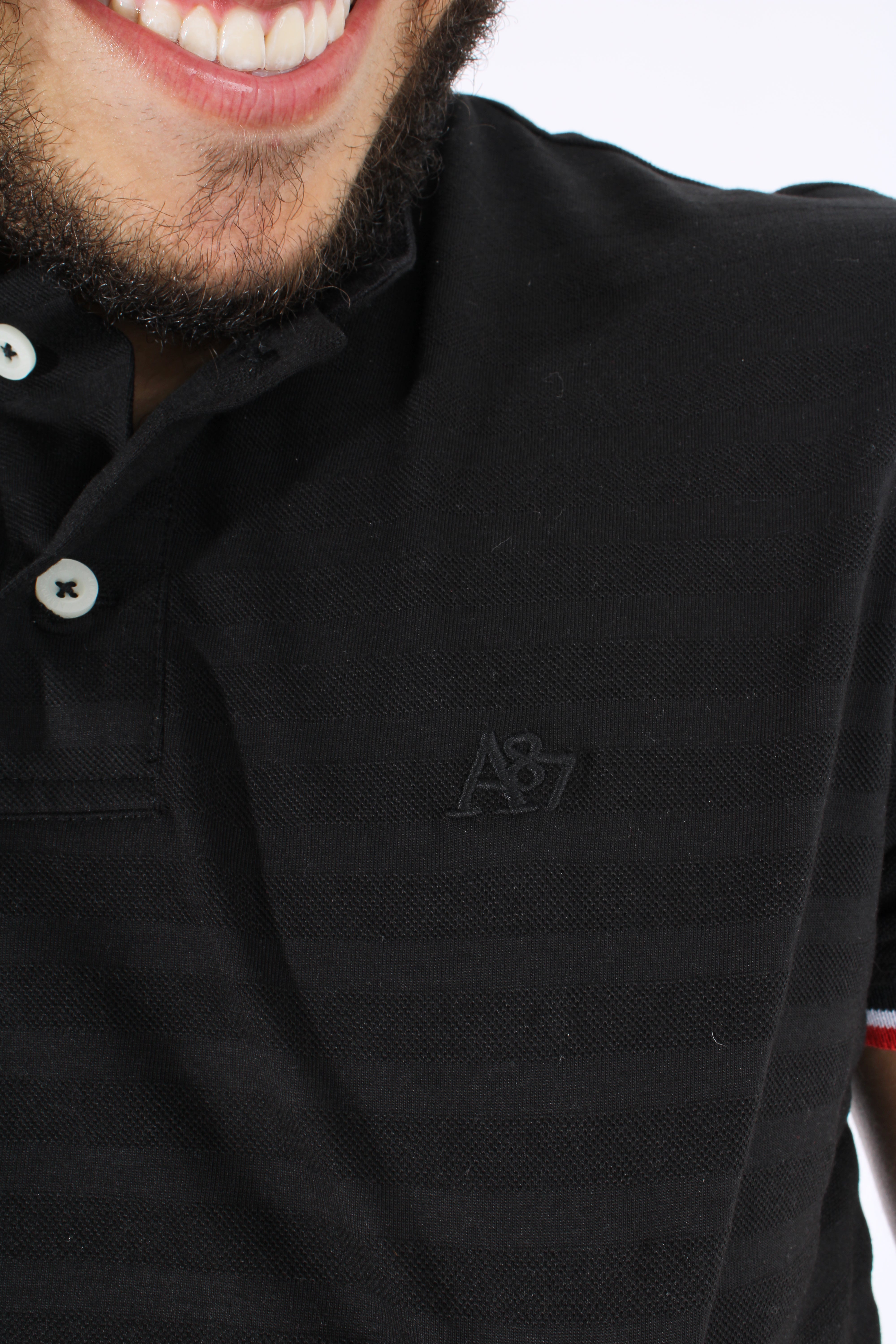 Camiseta Polo Negra Para Hombre Red And White Sleeves Aero Guys Ss