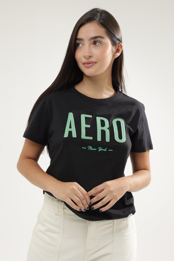 Camiseta Para Mujer Green Letters Aero Graphic Level 2 Dark Black