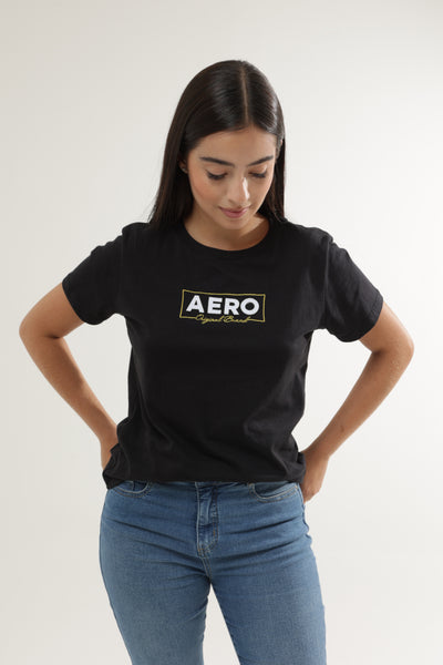 Camiseta Para Mujer Cursive Letters Aero Graphic Level 2 Dark Black