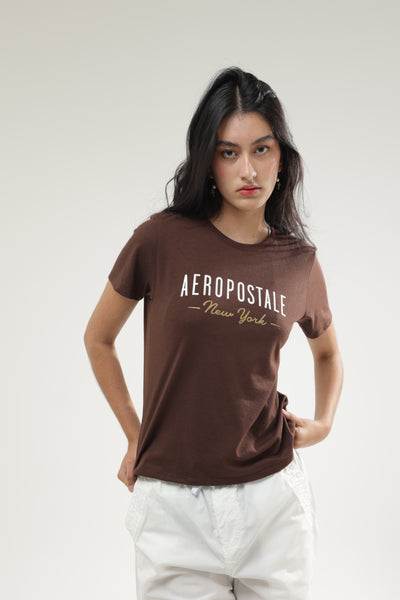 Camiseta Para Mujer Italics Gold Aero Graphic Level 1 Café Au Laif