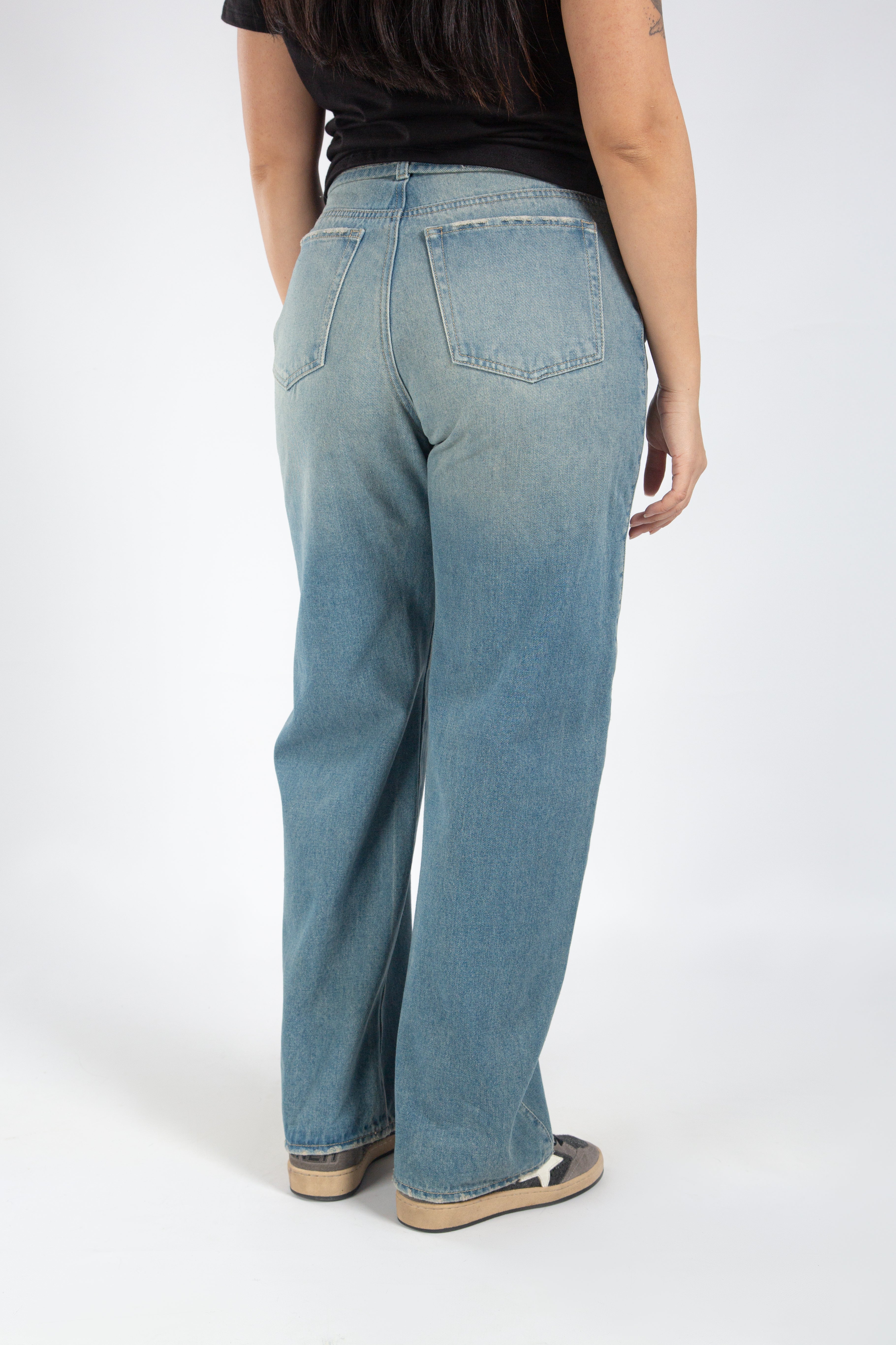 Jean para Mujer Aeropostale Guys Slim Straight Light Wash 4089