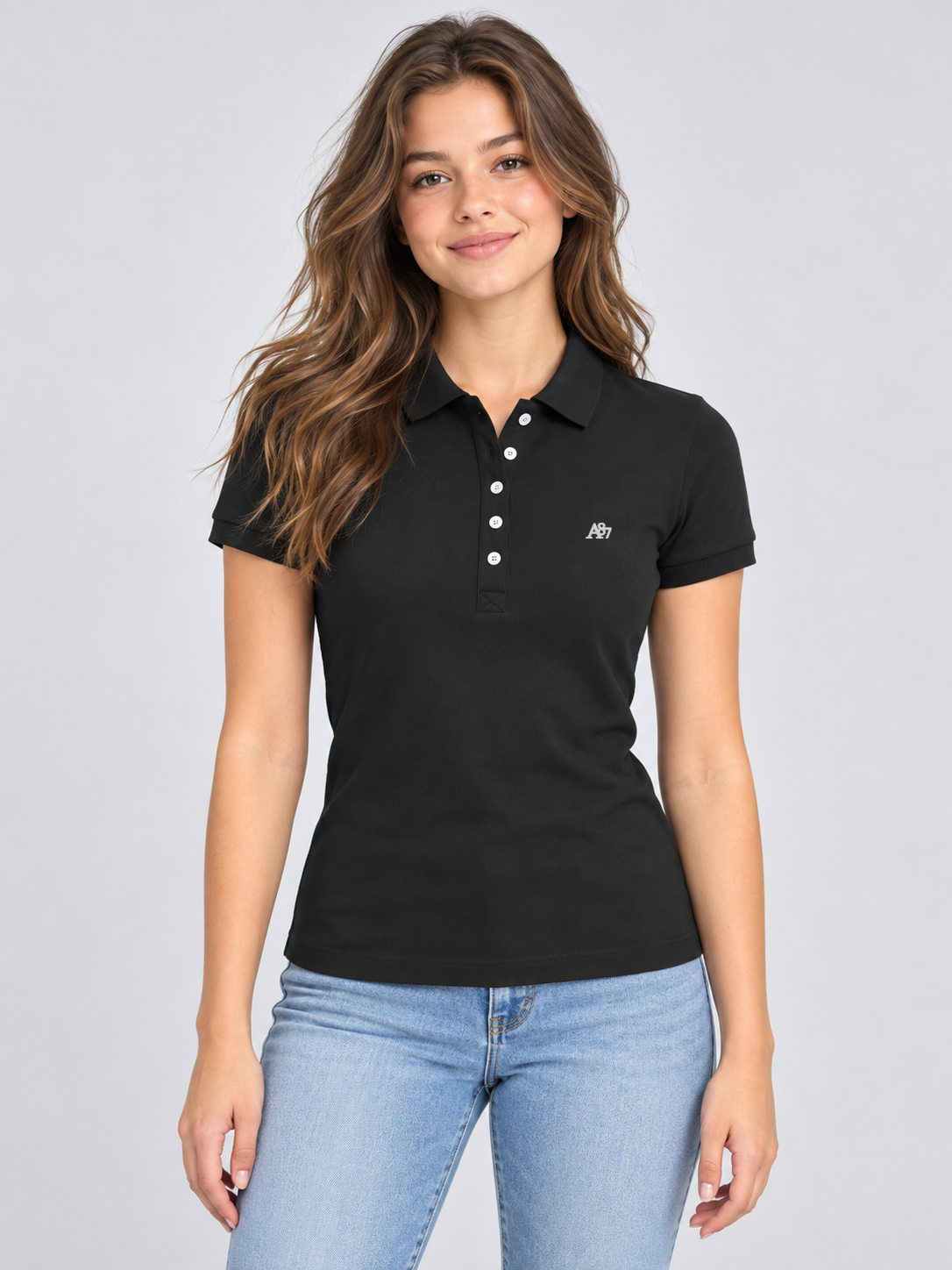 Polo Para Mujer Aero Solid Polo Dark Black Logo Blanco