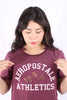 Camiseta Vinotinto Para Mujer Aeropostale Graphic Level 2 Classic Aubum 6850